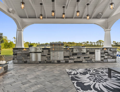 Need the Perfect Syracuse, IN Landscape Pairing? An Outdoor Kitchen with Outdoor Lighting